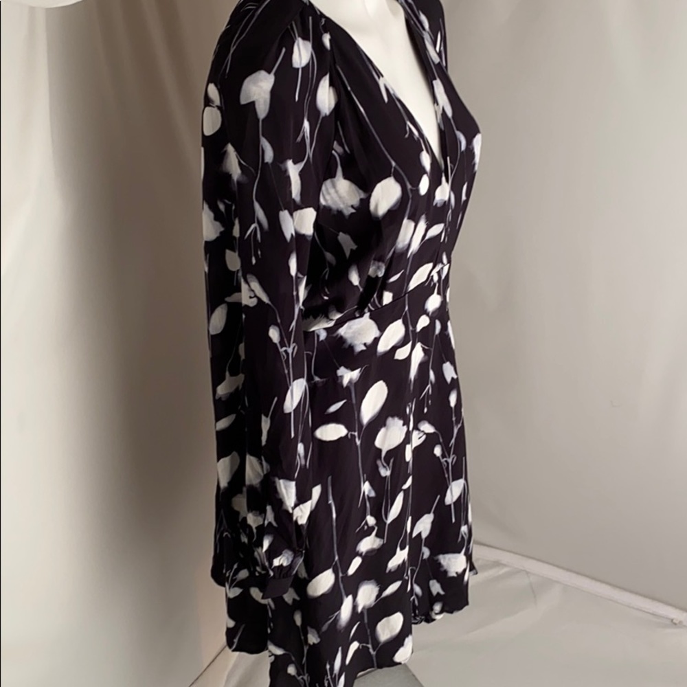 Equipment Alexandria asymmetric long sleeve dress - Picture 2 of 10